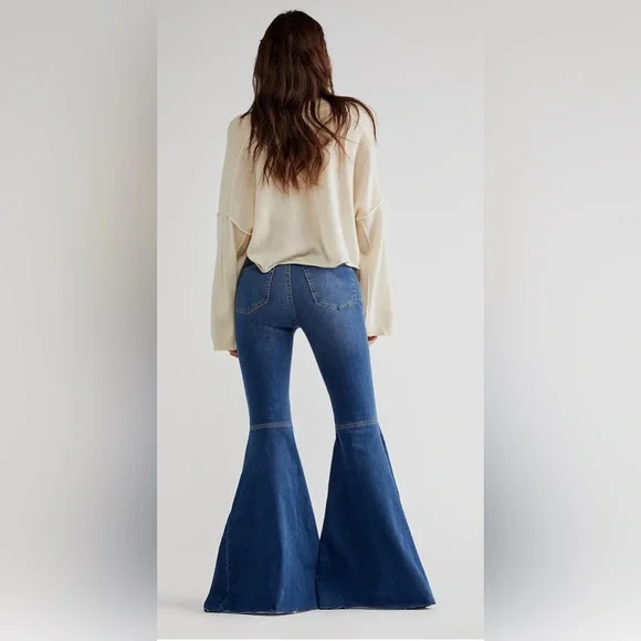 Free People - Just Float on Flare Jeans - NWT - Picture 3 of 8